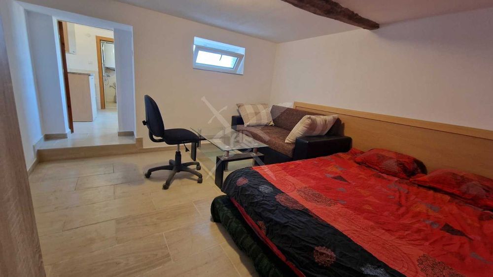 Къща в село Козичино 72100