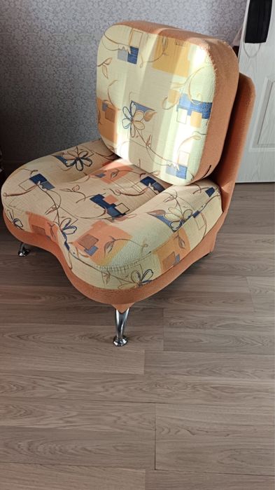 Продам кресло срочно