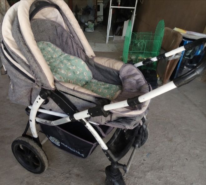 Продам коляску детскую