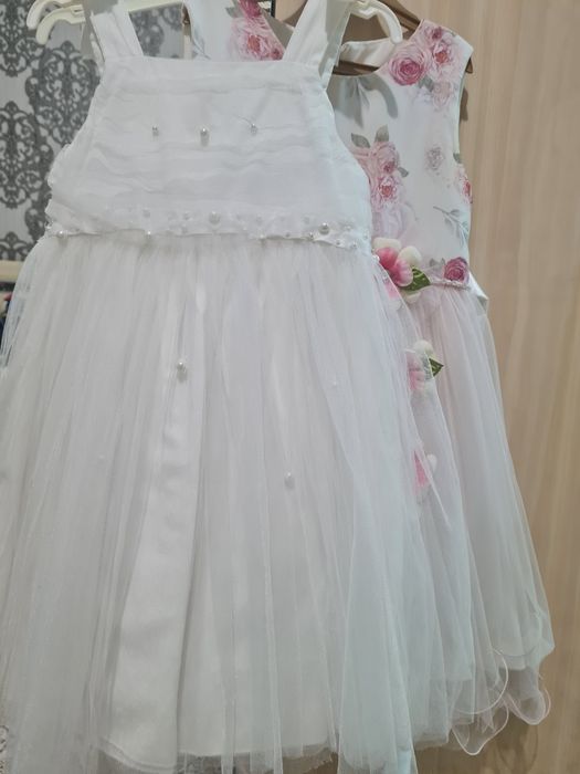 Продаю детские нарядные платья