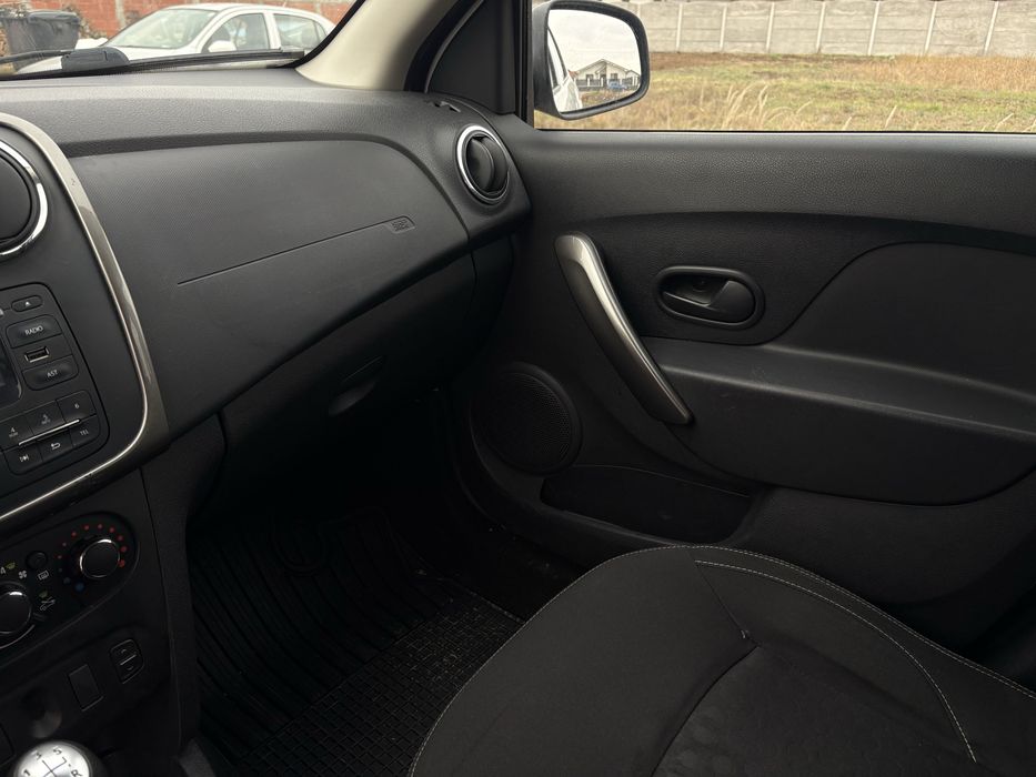 Vand Dacia Sandero 0.9 +gpl an 2013
