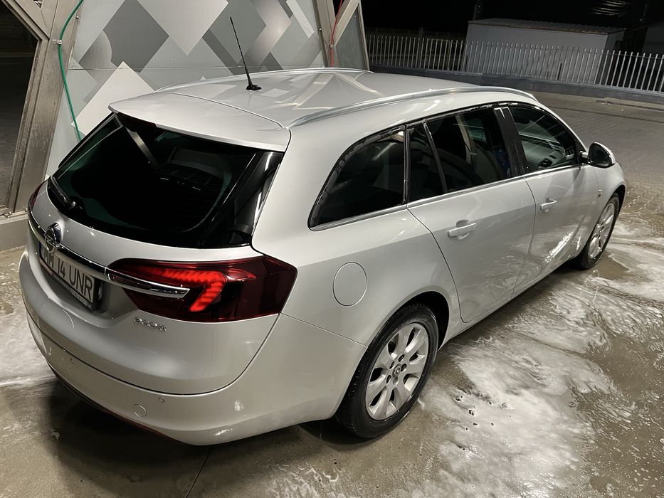 Opel insignia sports tourer 136cp