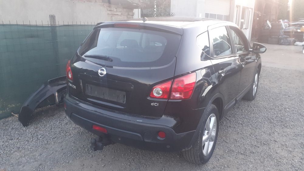 Dezmembrez Piese Nissan Qashqai 1.5