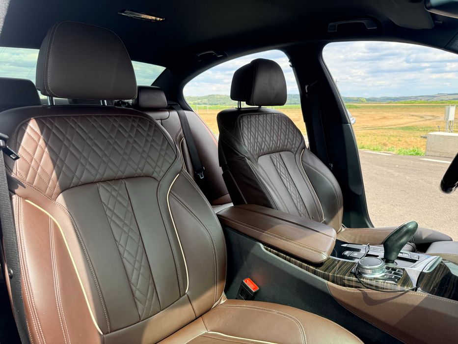 BMW 530E iPerformance (individual, softclose, H&K, 360, seria 5, 530i)