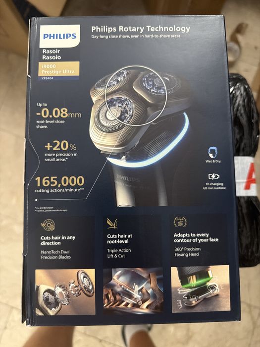 Aparat de barbierit Philips shaver i9000 prestige ultra xp9404 nou sigilat