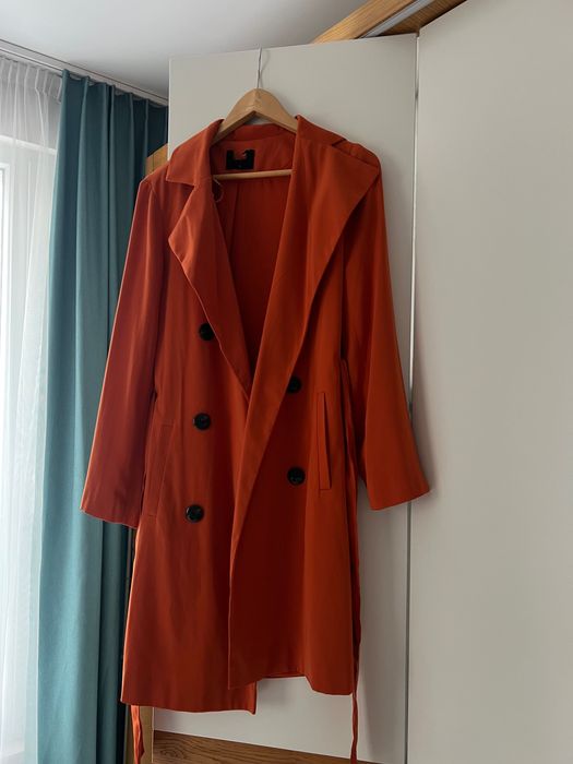 Дамски връхни дрехи