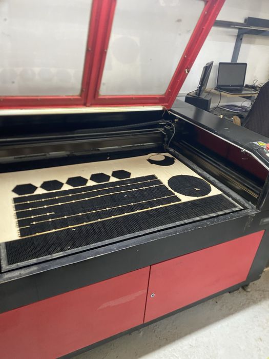 Лазерный станок продам