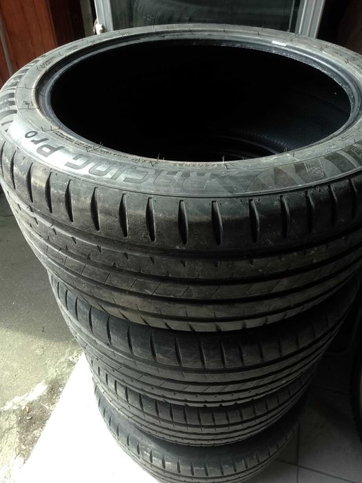 Гуми Racing Pro
