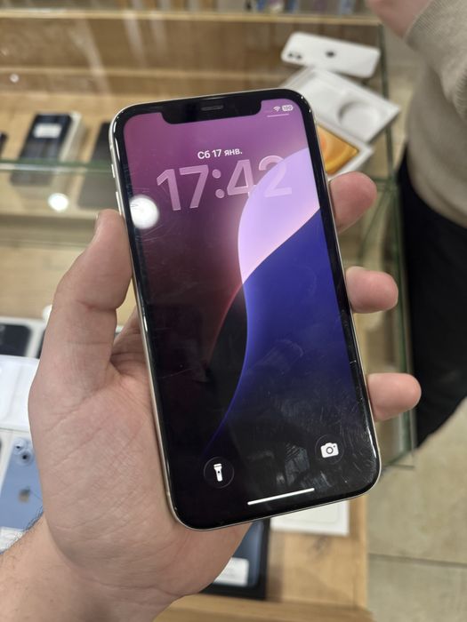 iPhone 11 White 128GB 76%