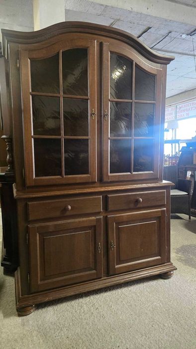 Дъбови витрини, шкафове, библиотеки, внос от Нидерландия