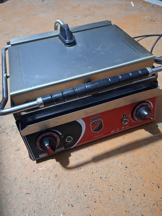 Toster sotiladi holati yangi