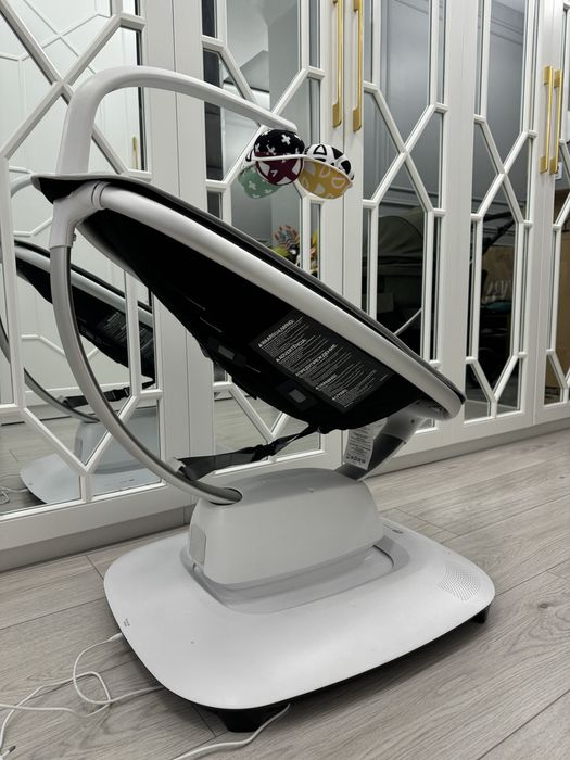 Продам шезлонг электрокачелю 4moms