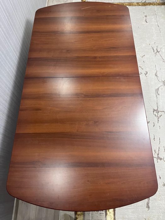 Продам стол , хорошего качества