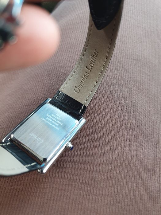 Cartier tank solo очен хорошего качества