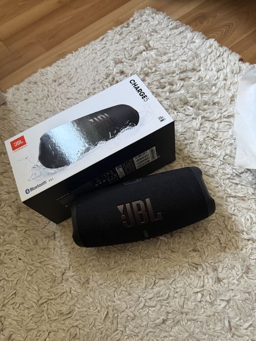 Преносима тонколона JBL Charge 5