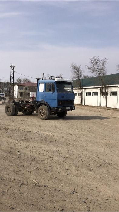 Маз тягач 1990 года
