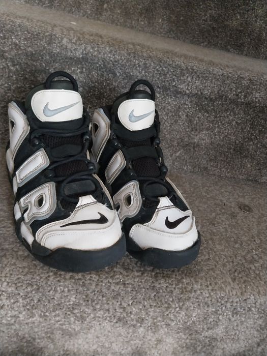 Uptempo nike negru/alb unisex