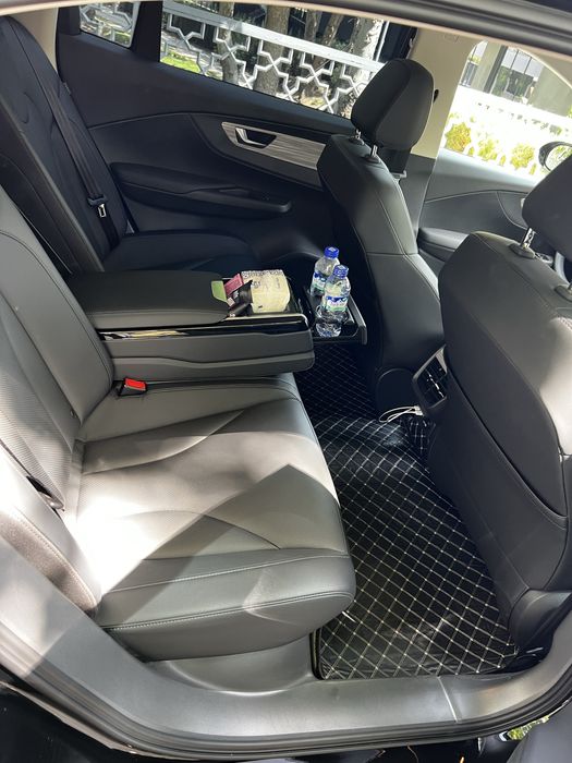 Hongqi eqm-5 Sotiladi Продается Hongqi eqm-5