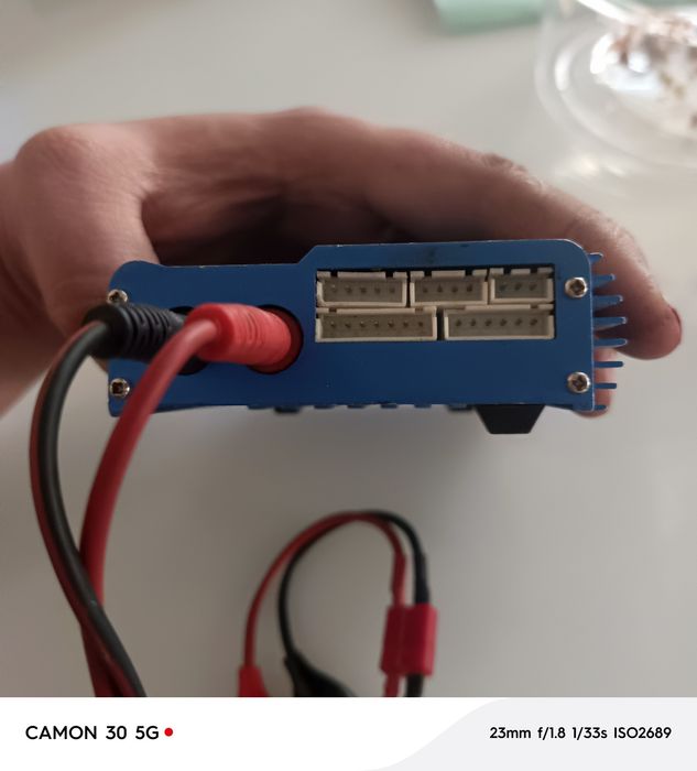 Универсал зарядное балансир