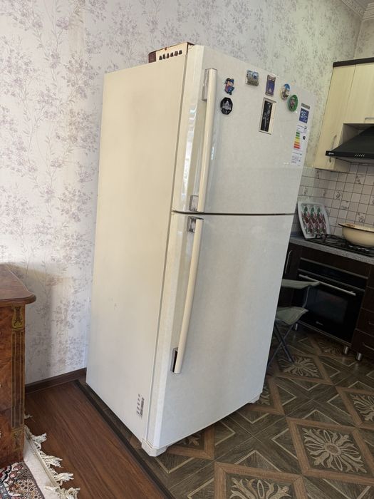 Холодильник Samsung (B/U)