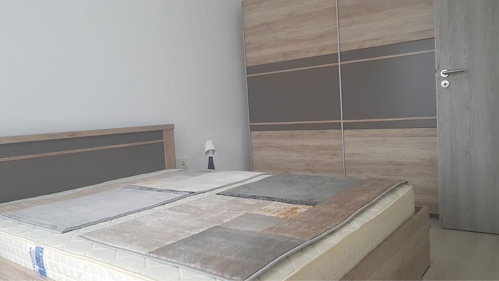 Inchiriez apartament doua camere