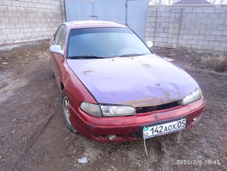 Мазда кронс 626  продам