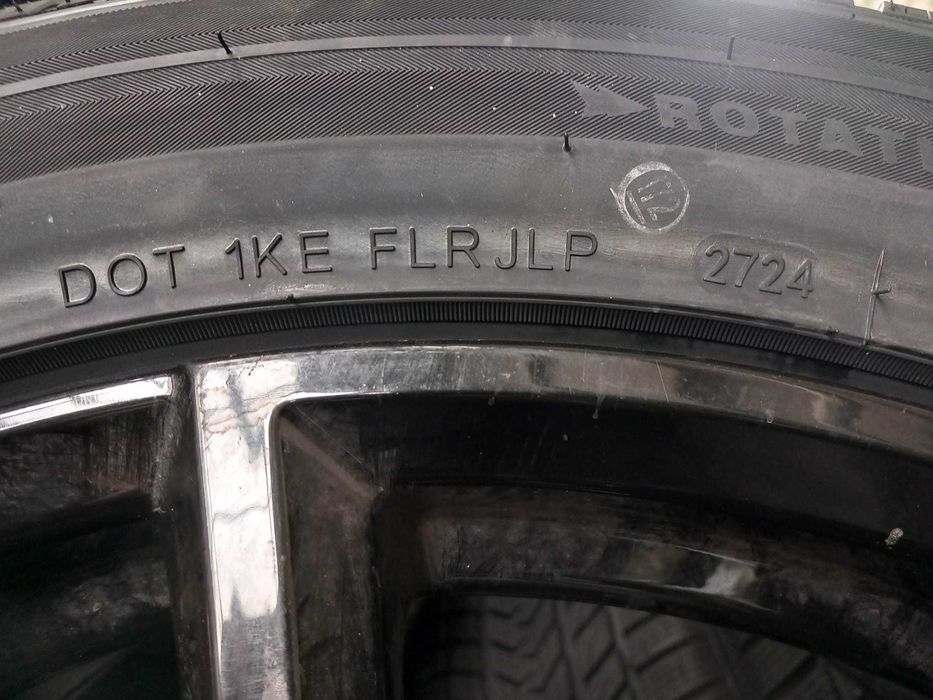 Jante Porsche Cayenne Q7 Touareg Anvelope noi mixte Pirelli 275 45 20