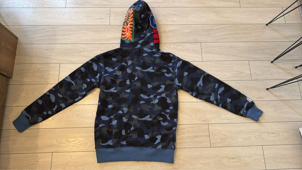 Bape hoodie black and red