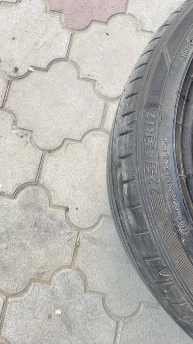 Летние покрышки 225,45,R17