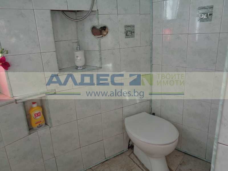 Дава се под наем Двустаен апартамент в София, Център - 65 кв.м за 648.21 € - Снимка #11