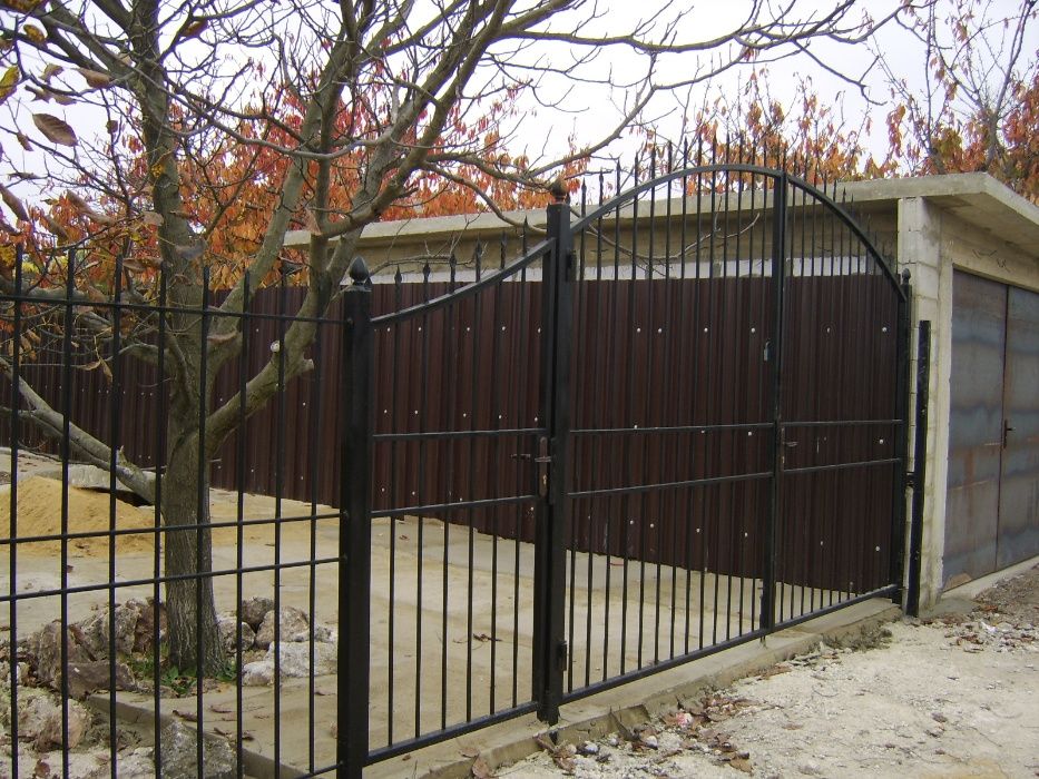 Заварчик - метални конструкции, заваръчни услуги.