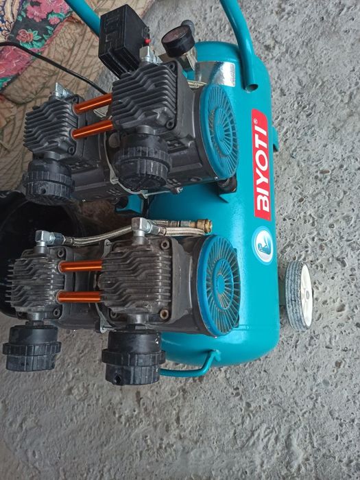 Компрессор без шумные 4- поршин холати яхши