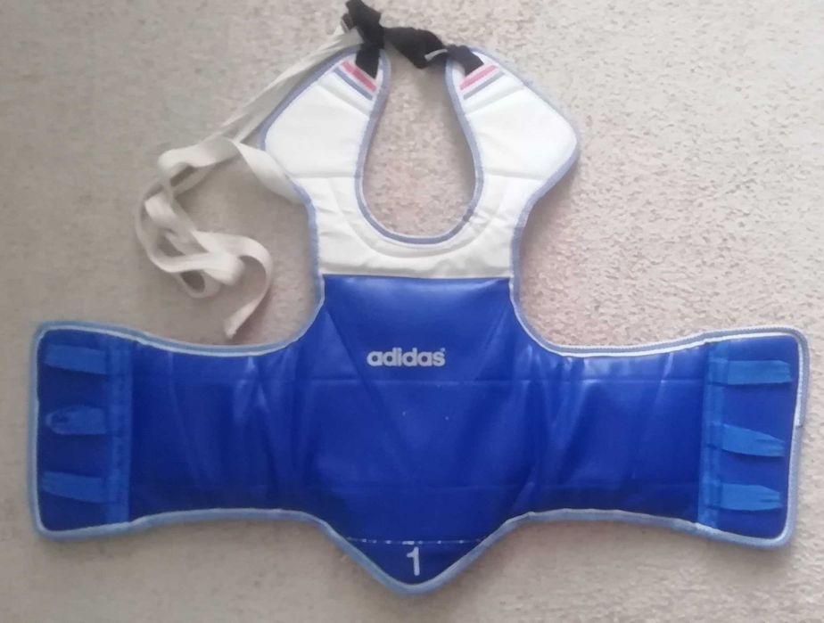 Протектор (нагрудник) для Тхэквондо Adidas 1