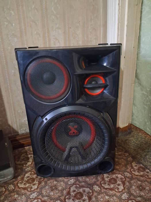 Музыкальный центр
