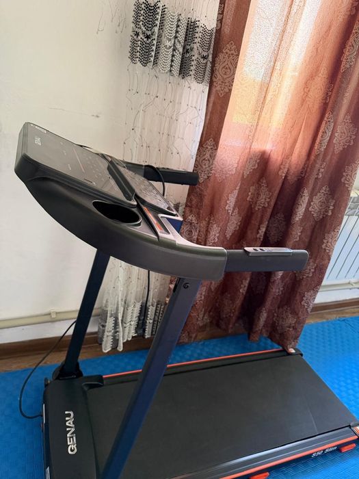 Продам беговую дорожку