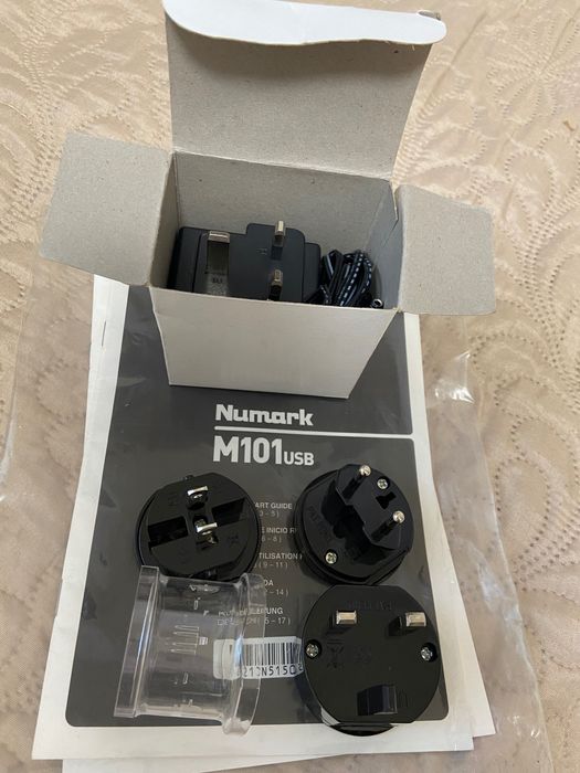 Смесител Numark M101 - DJ миксер