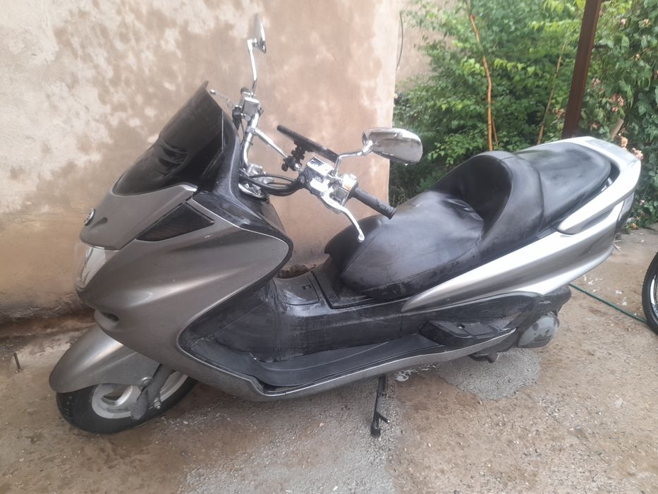 Максискутер yamaha majesty 250