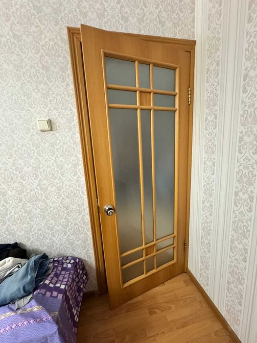 Двери межкомнатные, б/у