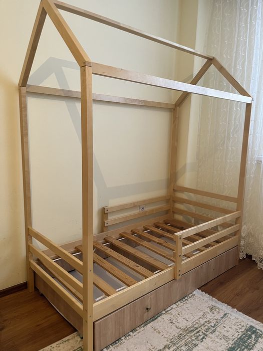 Детский кровать домик