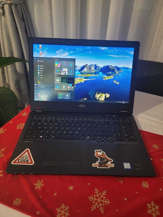 laptop Fujitsu u757 intel i5 gen 7 ssd