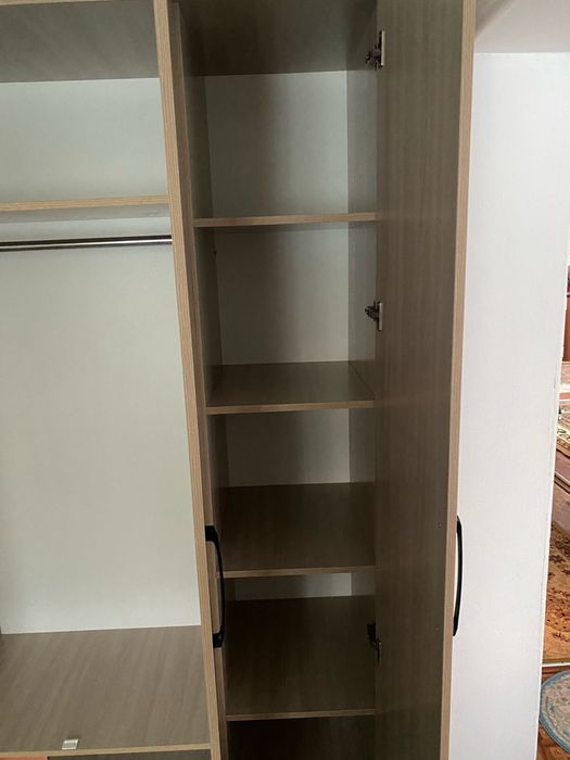 Б/у мебель шифоньер и кровать