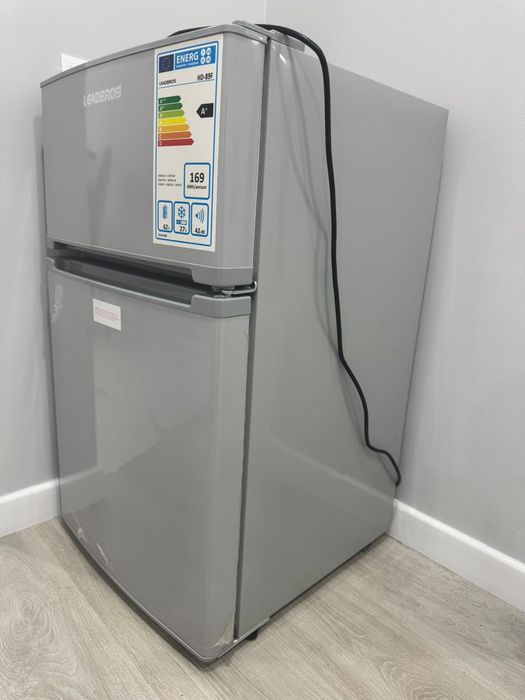 Продам холодильник с камерой