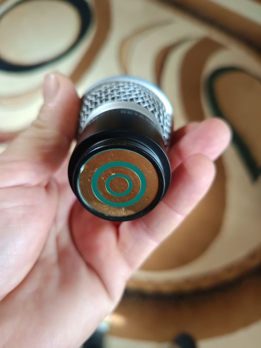 Vând capsulă de microfon wireless Shure Beta 58 A