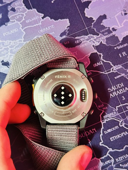 Часы Garmin fenix 8 sapphire
