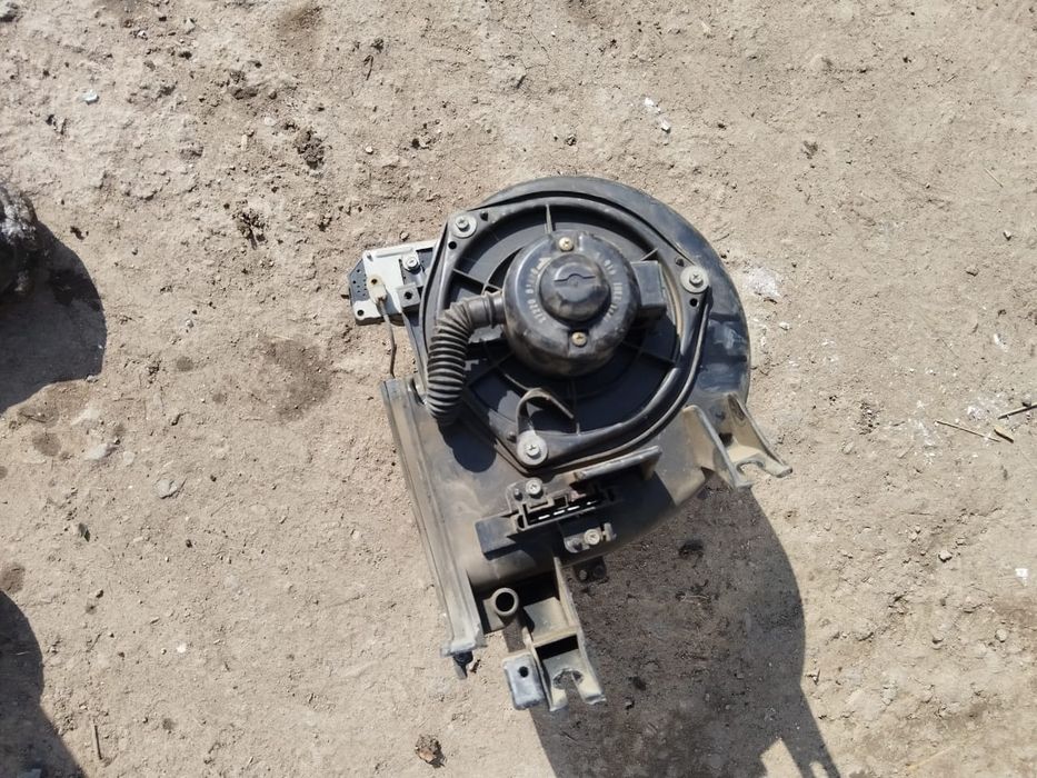 Запчас для nissan primera