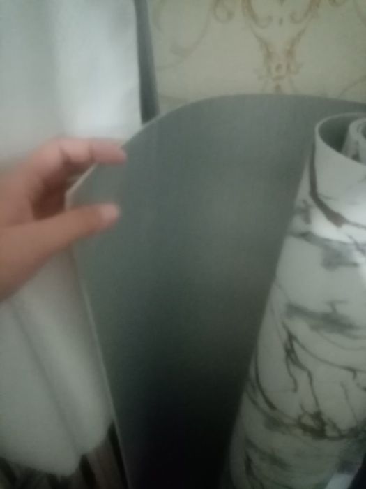 Продам обоий самоклеюшие