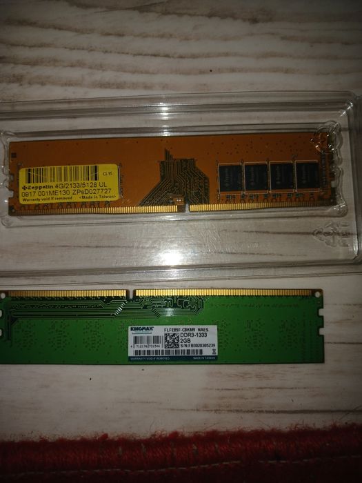 Продам ddr 4 на 4 гига