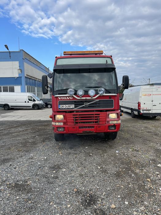 Camion Volvo Fm12