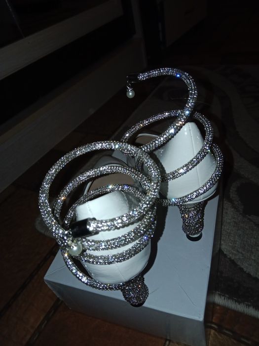 Есть и новые есть и б/У