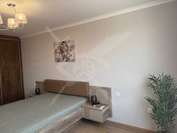 Продава се Тристаен апартамент в Пловдив, Съдийски - 100 кв.м за 2220 €/кв.м - Снимка #6